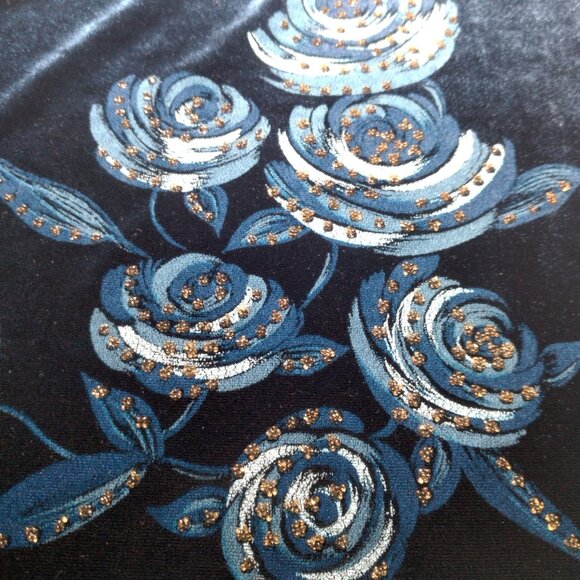 Maria Gabrielle Shirt Medium Blue Velour Tank Top Draped Beaded Roses Vtg Y2K - Picture 6 of 7